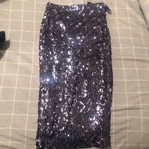 Pencil skirt sequins in deep blueish purple with tags! Made small, size L.